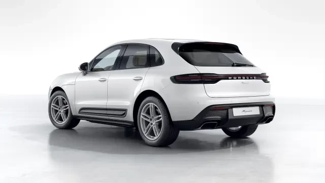 2026 Porsche Macan - Image 22 of 30