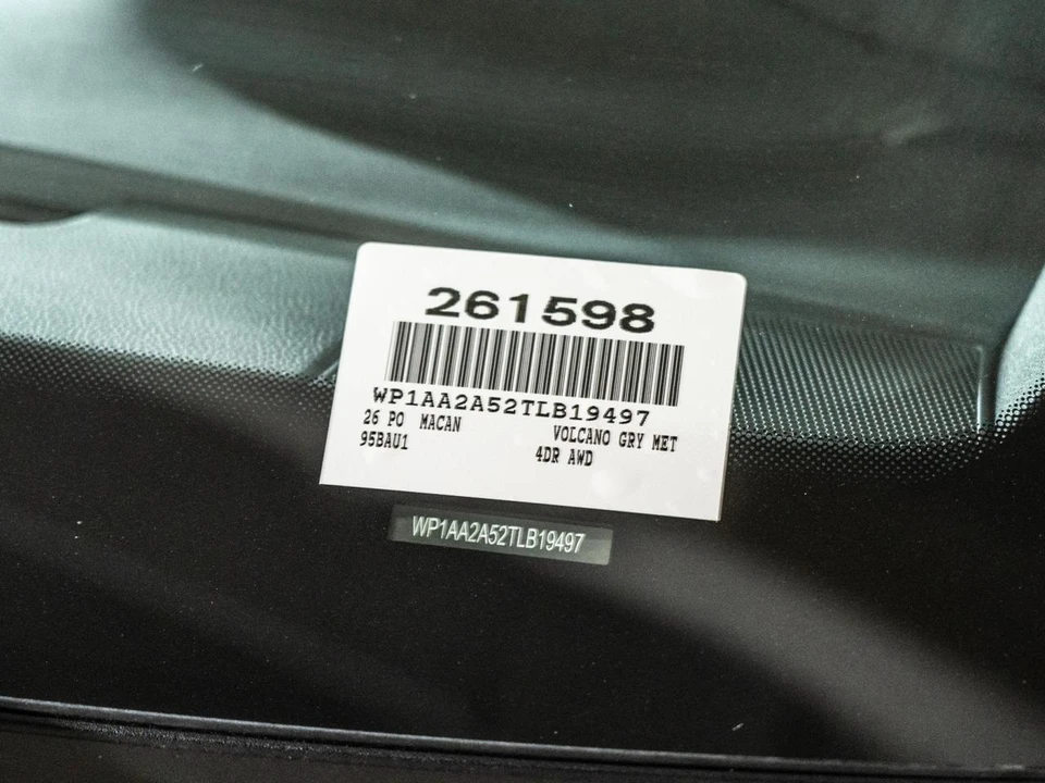 2026 Porsche Macan Electric - Image 28 of 28