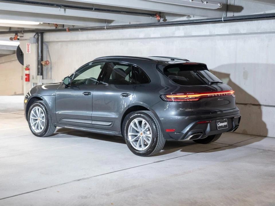 2026 Porsche Macan Electric - Image 3 of 28