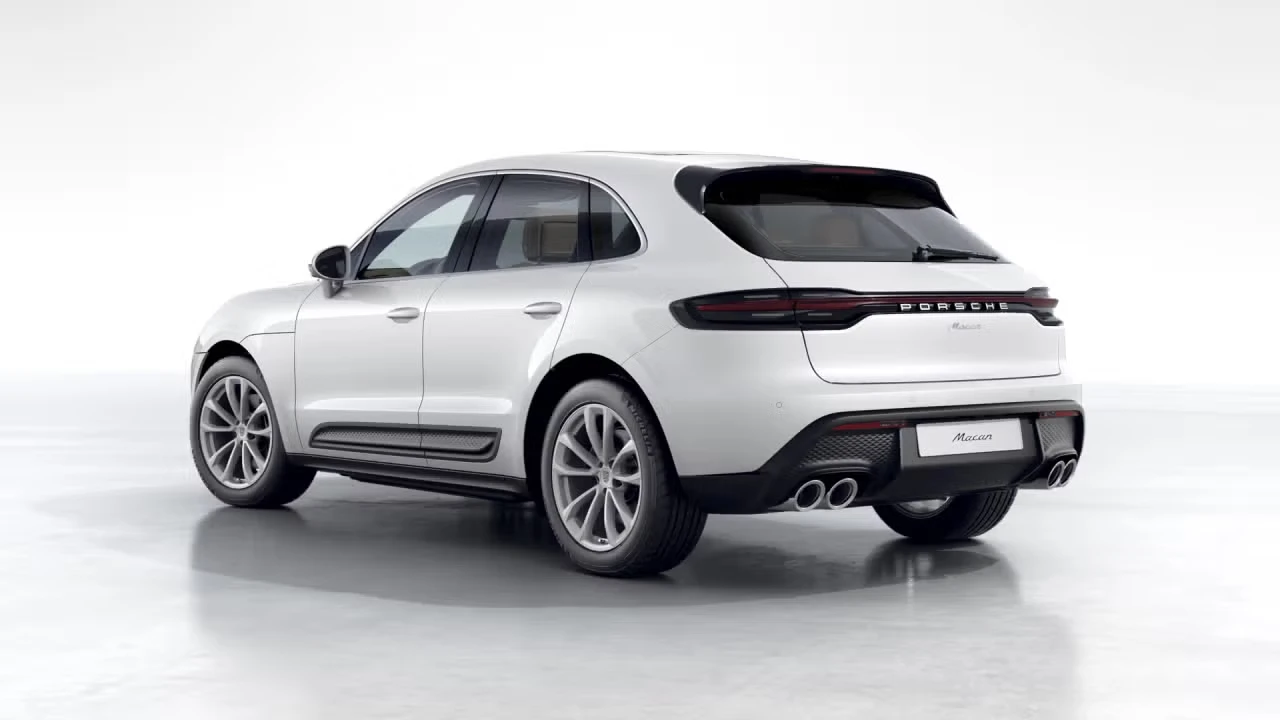 2026 Porsche Macan - Image 20 of 30