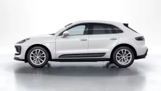 2026 Porsche Macan - Image 9 of 30