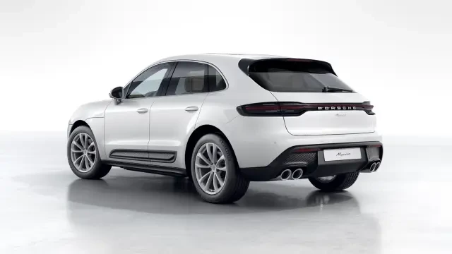 2026 Porsche Macan - Image 22 of 30