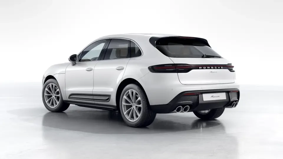 2026 Porsche Macan - Image 23 of 30