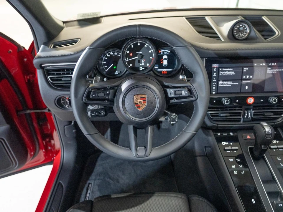 2026 Porsche Macan Electric - Image 21 of 22