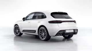 2026 Porsche Macan - Image 17 of 30