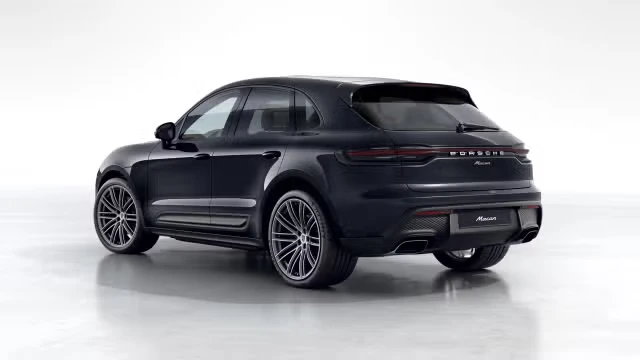 2026 Porsche Macan - Image 18 of 30