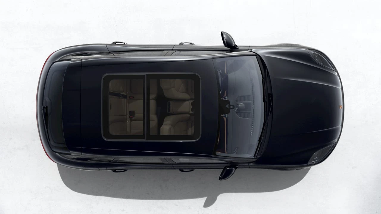 2026 Porsche Macan Electric - Image 5 of 10