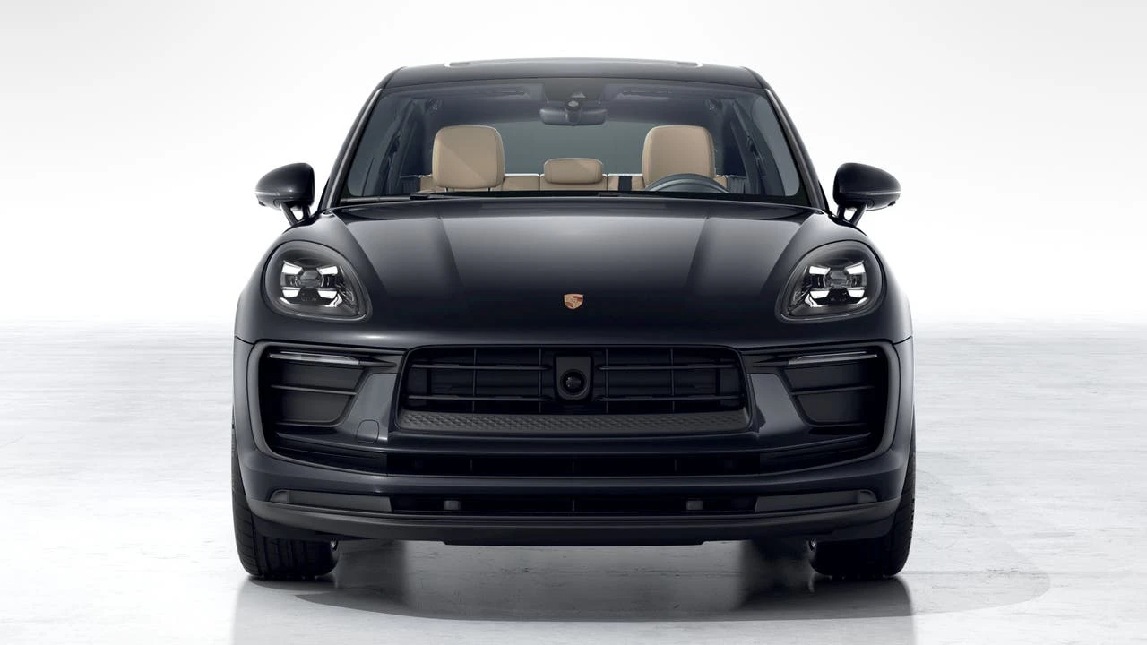 2026 Porsche Macan Electric - Image 8 of 10