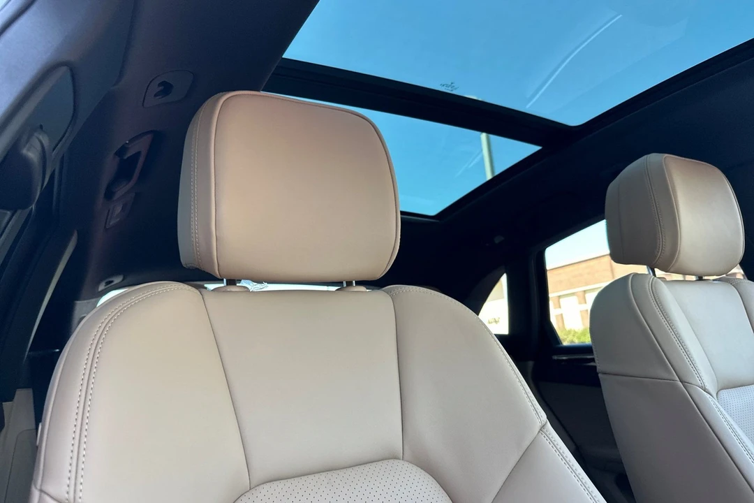 2026 Porsche Macan Electric - Image 19 of 31