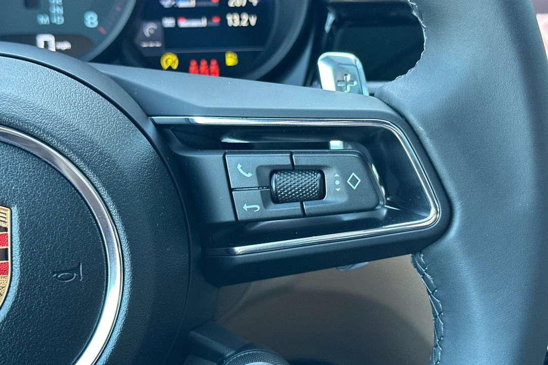 2026 Porsche Macan Electric - Image 31 of 31