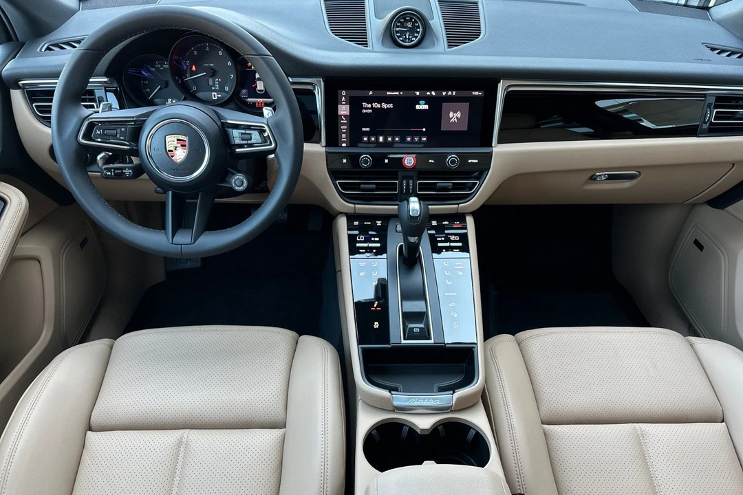 2026 Porsche Macan Electric - Image 6 of 31