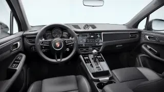 2026 Porsche Macan - Image 29 of 31