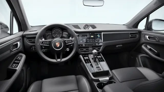 2026 Porsche Macan - Image 30 of 31