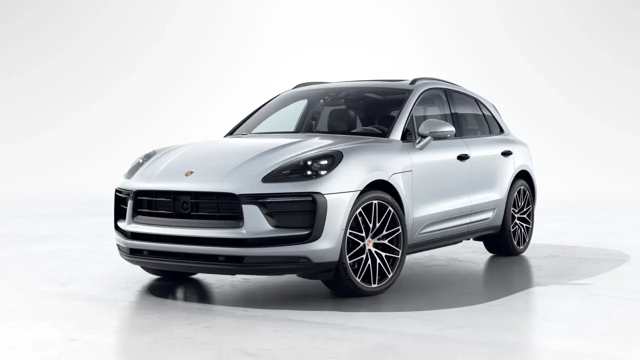 2026 Porsche Macan - Image 8 of 31