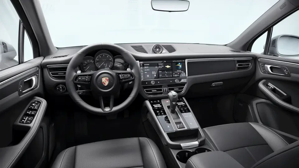 2026 Porsche Macan - Image 31 of 31
