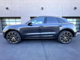 2026 Porsche Macan - Image 9 of 31