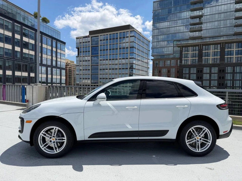 2026 Porsche Macan Electric - Image 2 of 5