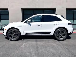 2026 Porsche Macan Electric - Image 9 of 31