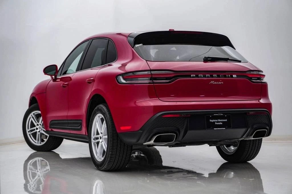 2026 Porsche Macan Electric - Image 3 of 5