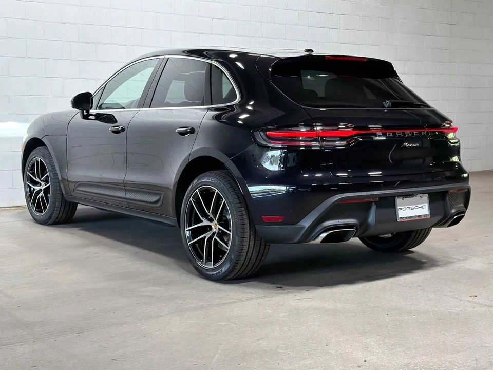 2026 Porsche Macan Electric - Image 3 of 5