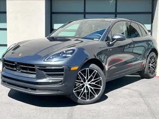2026 Porsche Macan Electric - Image 5 of 31