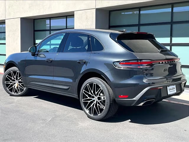 2026 Porsche Macan Electric - Image 18 of 31