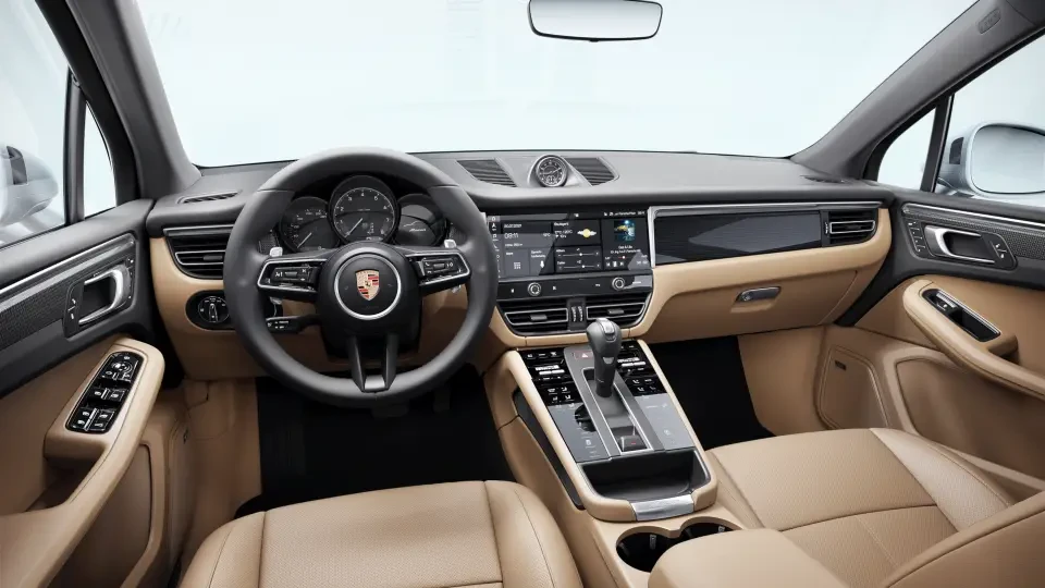 2026 Porsche Macan - Image 31 of 31