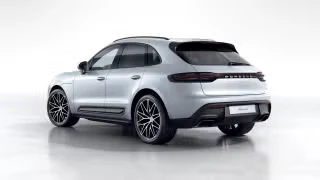 2026 Porsche Macan - Image 17 of 31