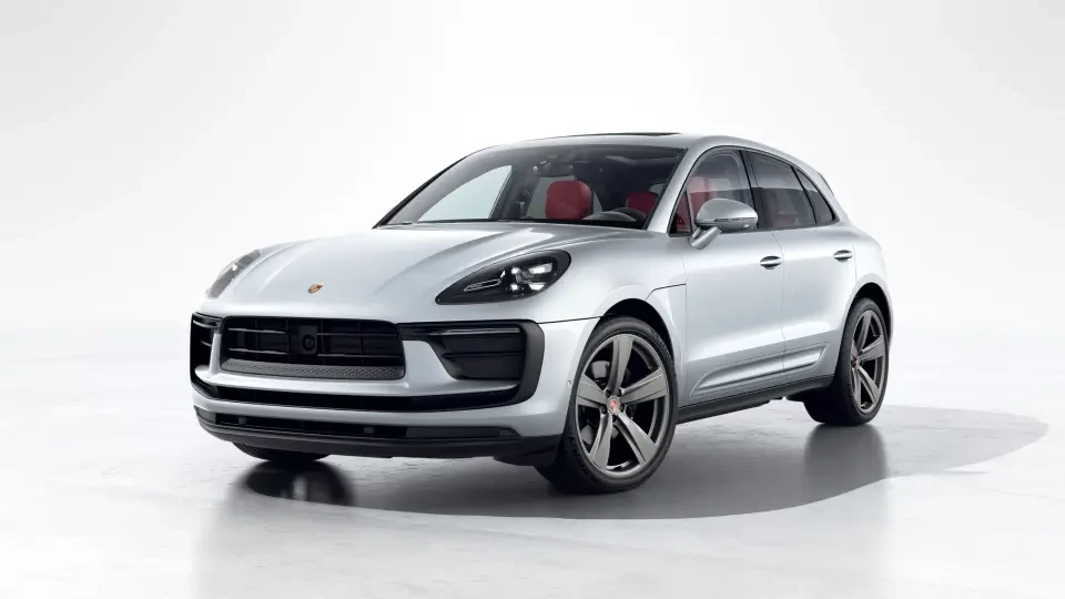 2026 Porsche Macan Electric - Image 7 of 31
