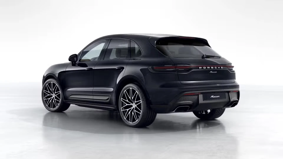 2026 Porsche Macan - Image 19 of 31
