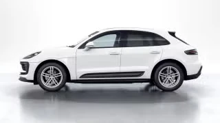 2026 Porsche Macan - Image 9 of 31