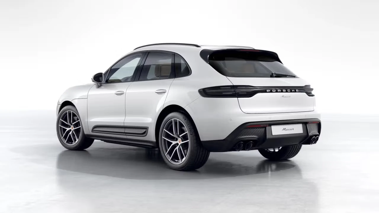 2026 Porsche Macan - Image 20 of 31