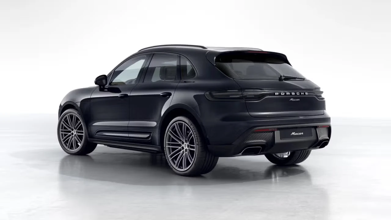 2026 Porsche Macan - Image 20 of 31