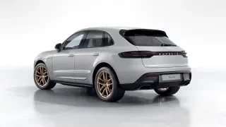 2026 Porsche Macan - Image 21 of 30