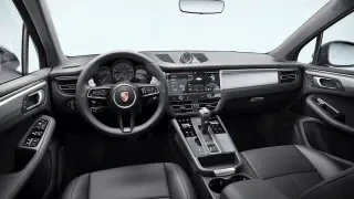 2026 Porsche Macan - Image 29 of 31
