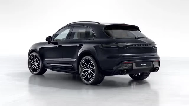 2026 Porsche Macan - Image 18 of 31