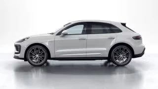 2026 Porsche Macan - Image 9 of 31