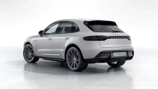 2026 Porsche Macan - Image 22 of 31