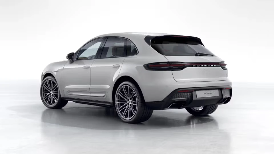 2026 Porsche Macan - Image 19 of 31