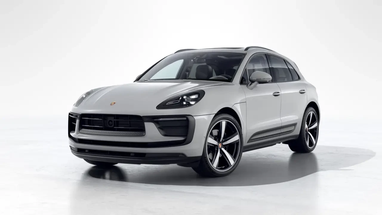 2026 Porsche Macan - Image 8 of 31