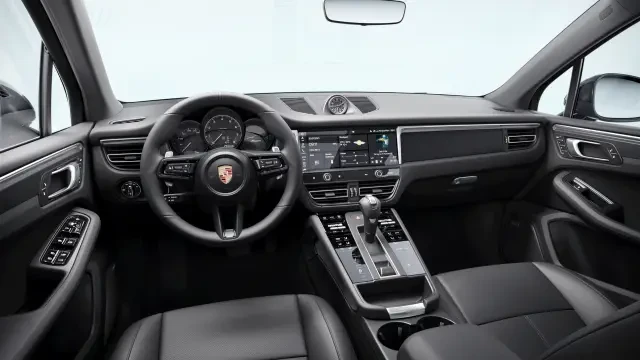 2026 Porsche Macan - Image 30 of 31