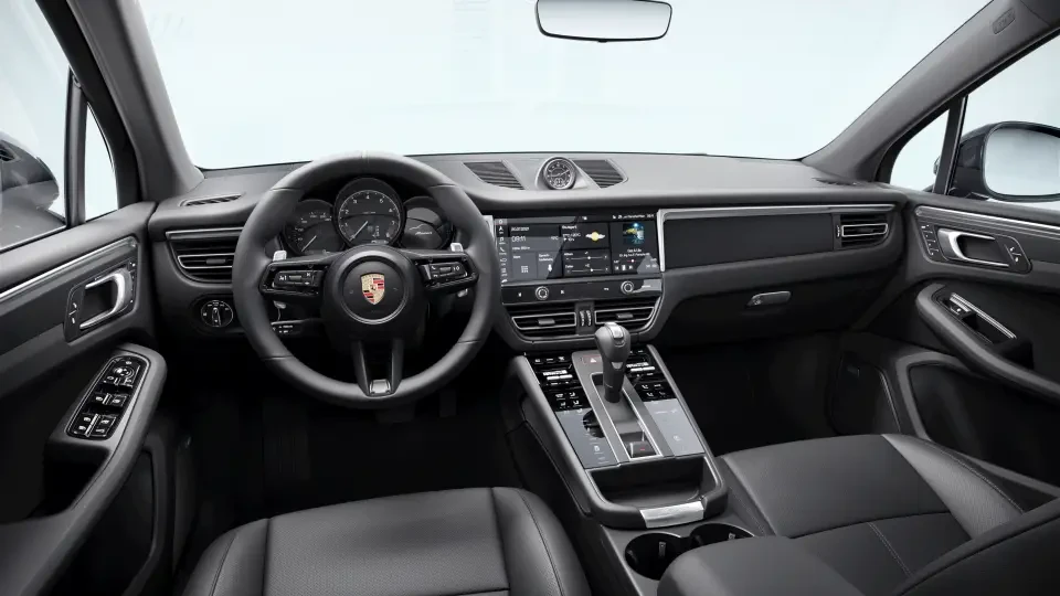 2026 Porsche Macan - Image 31 of 31
