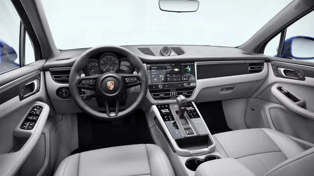 2026 Porsche Macan - Image 26 of 31