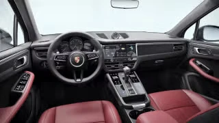 2026 Porsche Macan - Image 25 of 30