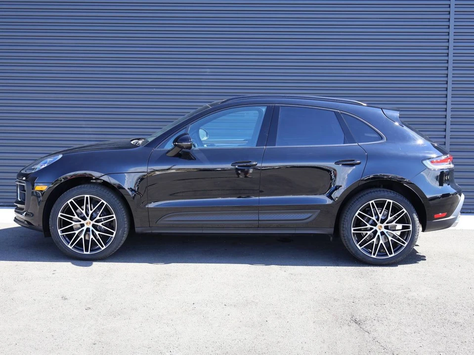 2026 Porsche Macan - Image 2 of 4