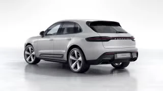 2026 Porsche Macan - Image 17 of 30
