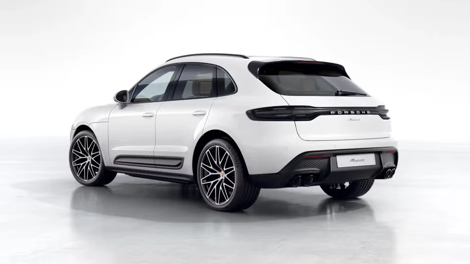 2026 Porsche Macan - Image 19 of 30