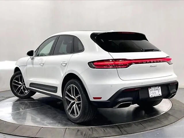 2026 Porsche Macan Electric - Image 19 of 31
