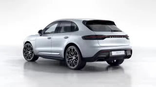 2026 Porsche Macan - Image 17 of 30