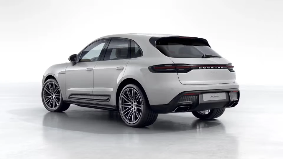 2026 Porsche Macan - Image 19 of 30